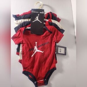 NWT Air Jordan Red, Black, White Infant 5 Pack Bodysuits Size 0/3 Months